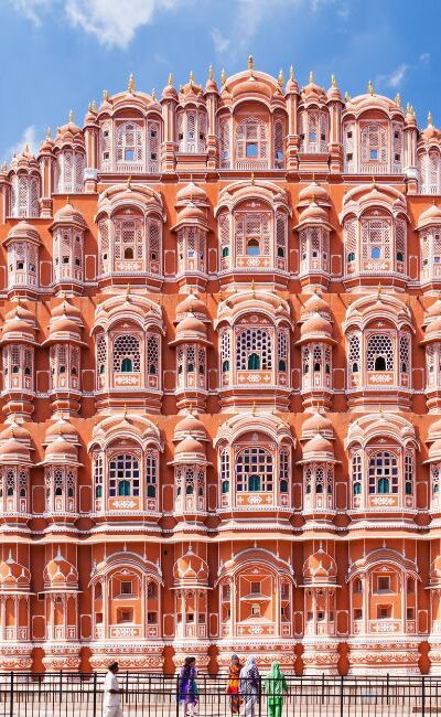 A Journey Through Jaipur’s Best Heritage Hotels and Culinary Delights