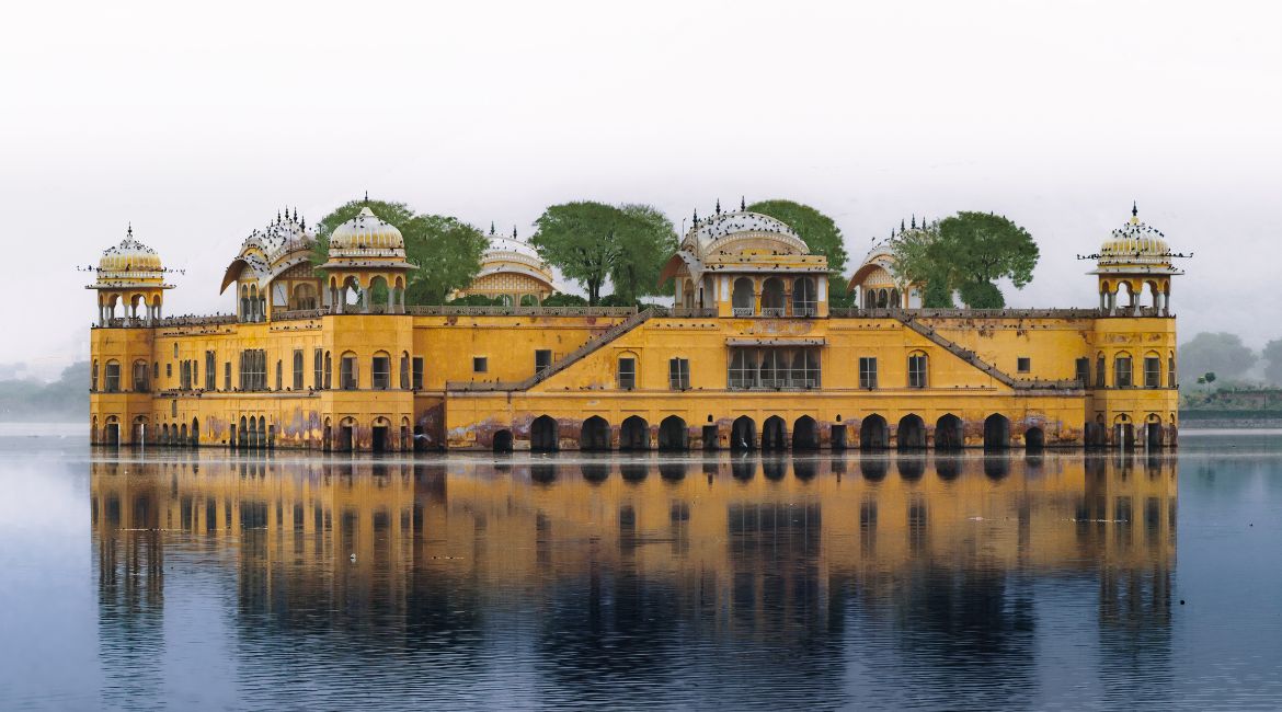 Modern Amenities and Royal Comfort: 24-Hour Service Hotels in Jaipur